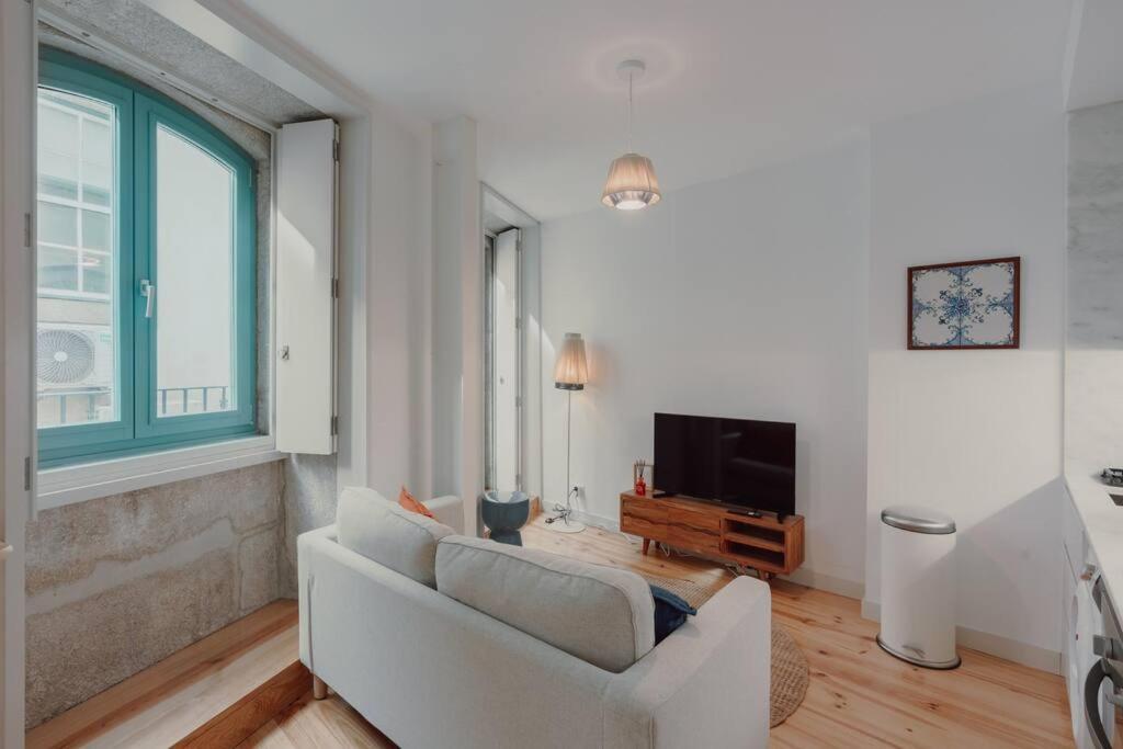 Cristelo 1 Bed Next To River Oporto